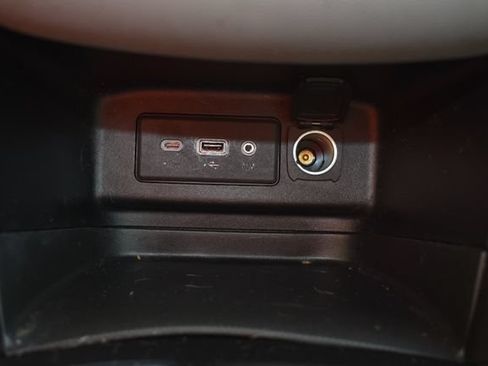 Used 2019 Chevrolet Equinox LS AWD/4WD image 26