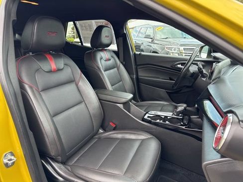 Used 2024 Chevrolet Trax RS w/ Driver Confidence Package FWD image 26