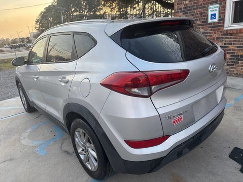 Used 2016 Hyundai Tucson SE w/ Option Group 02 image 5