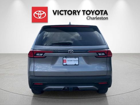 New 2026 Toyota Grand Highlander AWD image 4