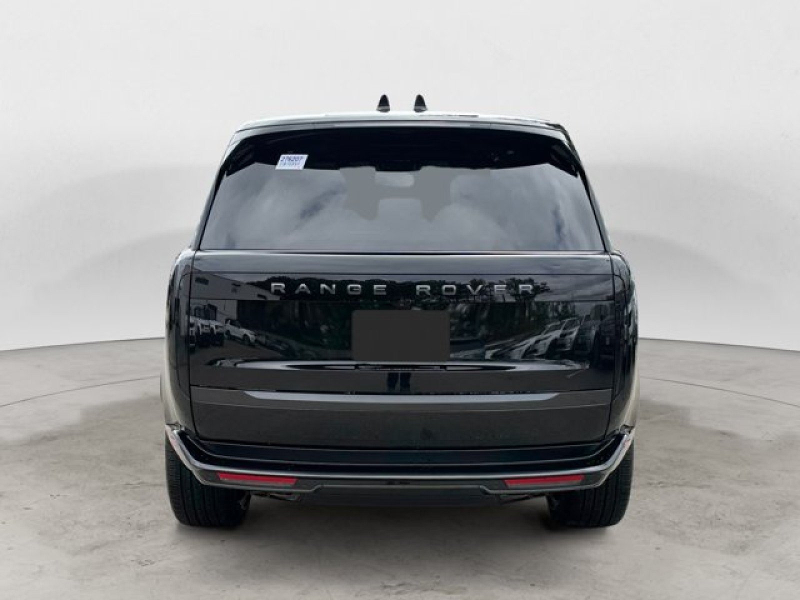 New 2027 Land Rover Range Rover Long Wheelbase SE AWD/4WD image 5