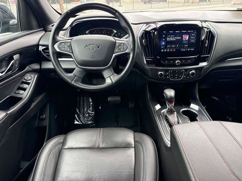 Used 2023 Chevrolet Traverse RS AWD/4WD image 16