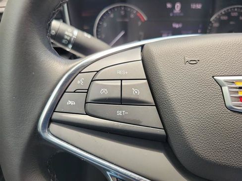 Certified 2022 Cadillac XT5 Luxury FWD image 40