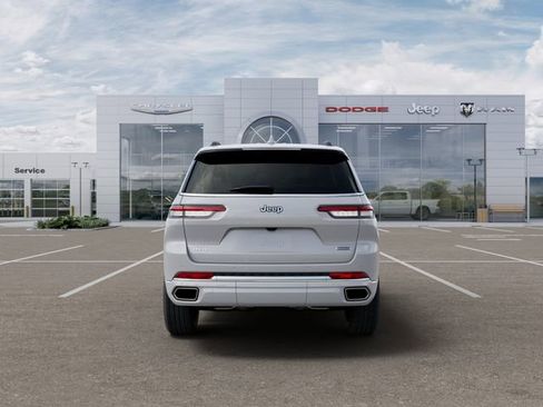 New 2025 Jeep Grand Cherokee L Overland w/ Luxury Tech Group IV image 7