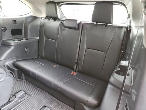 New 2026 Toyota Highlander Limited image 22