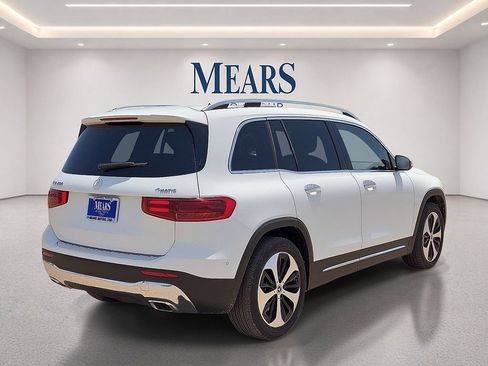 Used 2025 Mercedes-Benz GLB 250 4MATIC image 5