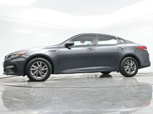 Used 2020 Kia Optima LX image 41
