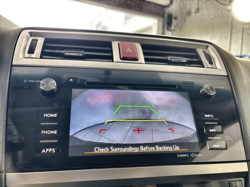 Used 2017 Subaru Outback 2.5i Premium AWD/4WD image 22
