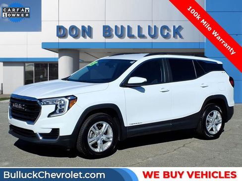 Used 2023 GMC Terrain SLE w/ Driver Convenience Package image 1