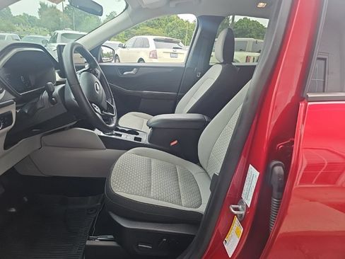 Used 2023 Ford Escape Active w/ Tech Pack #2 AWD/4WD image 9