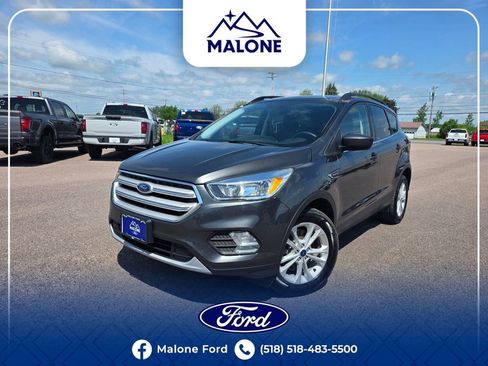 Certified 2018 Ford Escape SE w/ SE Sync 3 Package AWD/4WD image 1