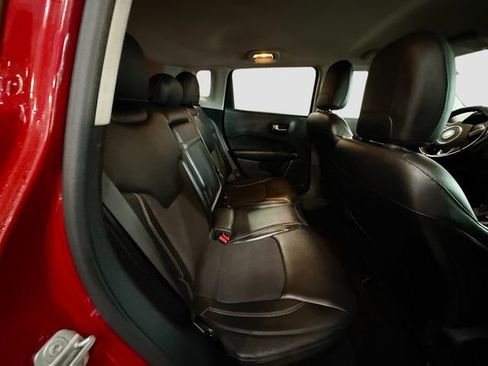 Used 2018 Jeep Compass Latitude w/ Cold Weather Group image 26