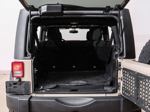 Used 2017 Jeep Wrangler Unlimited Sport w/ Quick Order Package 24S image 35