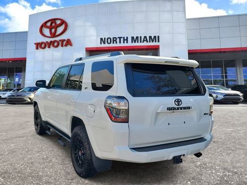 Used 2024 Toyota 4Runner SR5 image 3