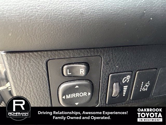 Used 2018 Toyota RAV4 Limited AWD/4WD image 12