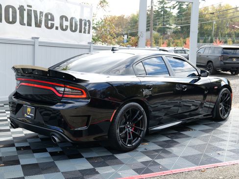 Used 2018 Dodge Charger R/T image 69