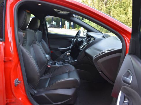 Used 2013 Ford Focus ST image 8