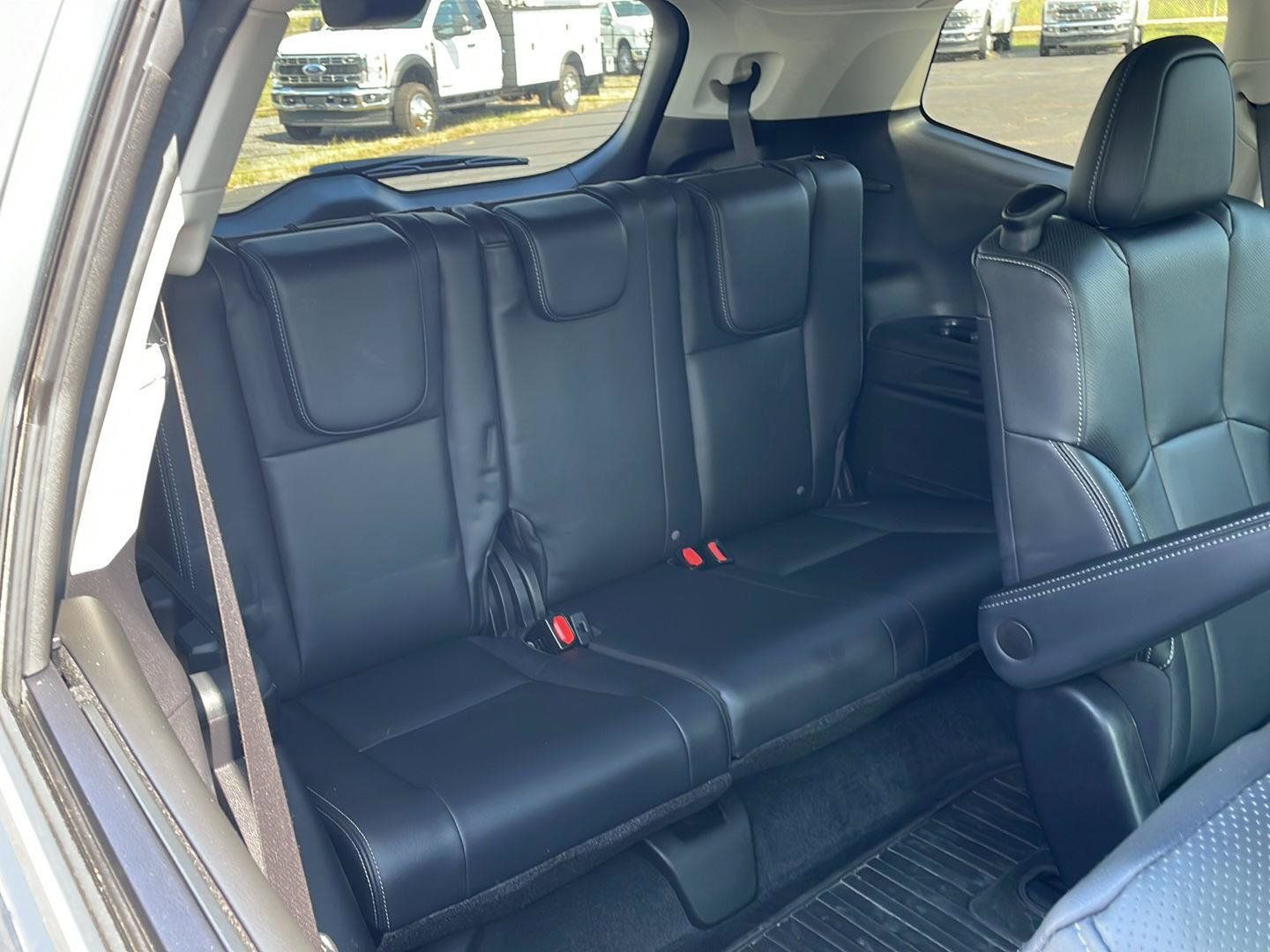 Used 2024 Subaru Ascent Touring AWD/4WD image 31
