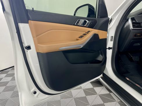 Used 2023 BMW X5 sDrive40i w/ Premium Package image 14