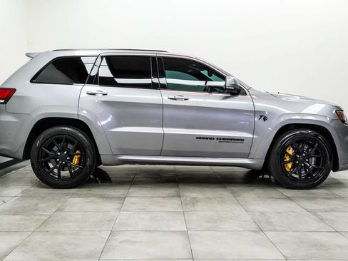 Used 2021 Jeep Grand Cherokee Trackhawk AWD/4WD image 10