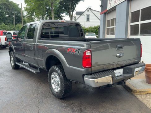 Used 2016 Ford F250 XLT w/ XLT Premium Package AWD/4WD image 5