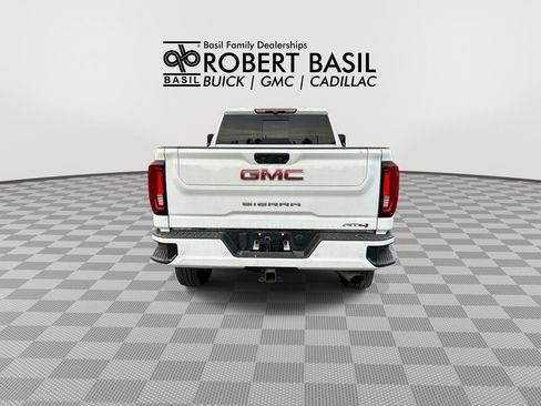 Used 2022 GMC Sierra 2500 AT4 w/ AT4 Preferred Package AWD/4WD image 7