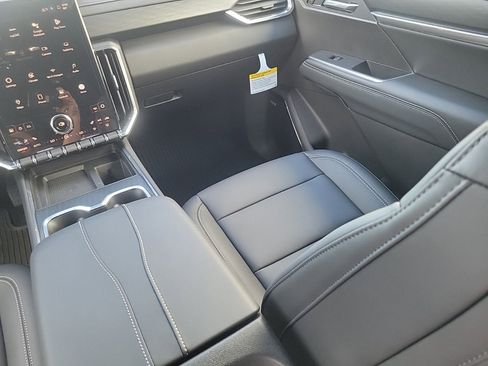 New 2026 GMC Acadia Elevation w/ Elevation Premium Package image 13