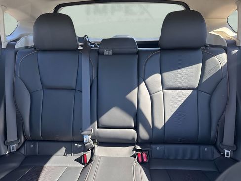 Used 2022 Subaru Crosstrek 2.5i Limited w/ Moonroof Package 2 image 12