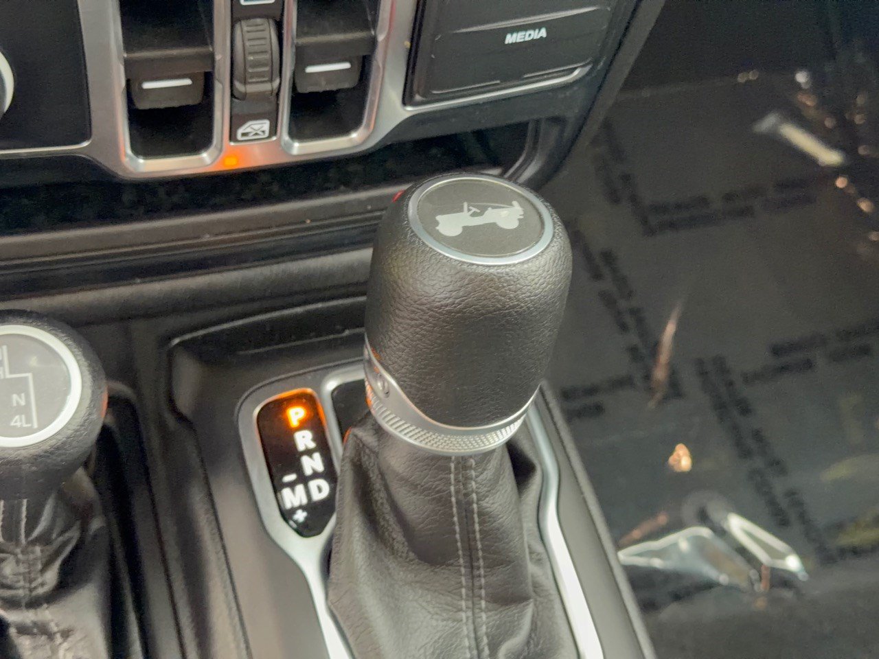 Used 2024 Jeep Wrangler Unlimited Sport AWD/4WD image 21