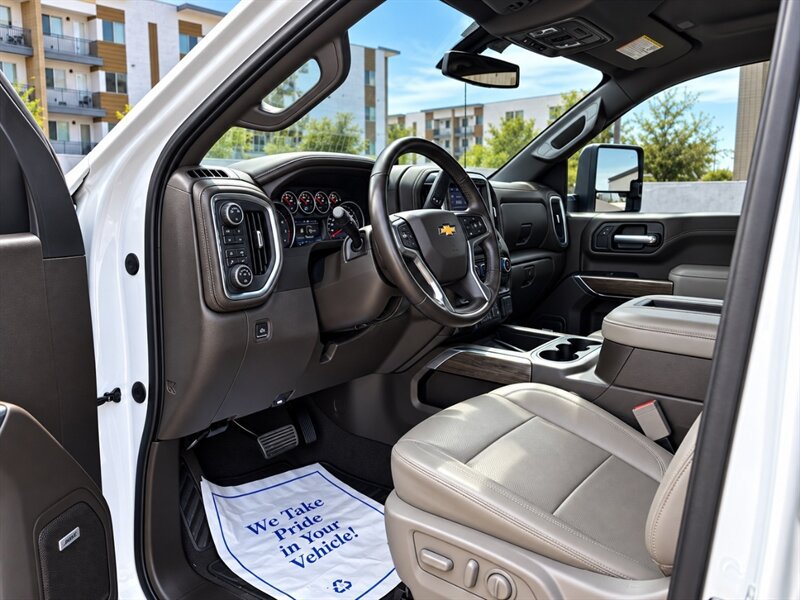 Used 2022 Chevrolet Silverado 2500 LTZ w/ LTZ Plus Package AWD/4WD image 18