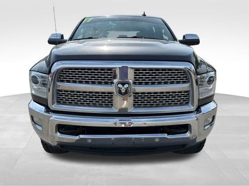 Used 2017 RAM 2500 Laramie AWD/4WD image 2