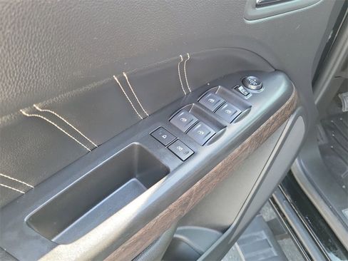 Used 2022 GMC Canyon Denali w/ Denali Black Edition Package image 22