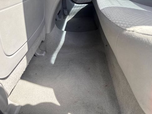 Used 2009 Toyota Camry FWD image 12