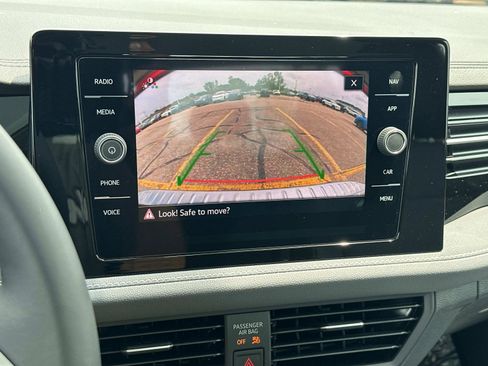 New 2025 Volkswagen Jetta SEL image 30