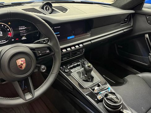 Used 2025 Porsche 911 GT3 RWD image 12