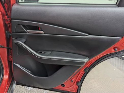 Used 2021 MAZDA CX-30 FWD 2.5 S w/ Select Package image 19