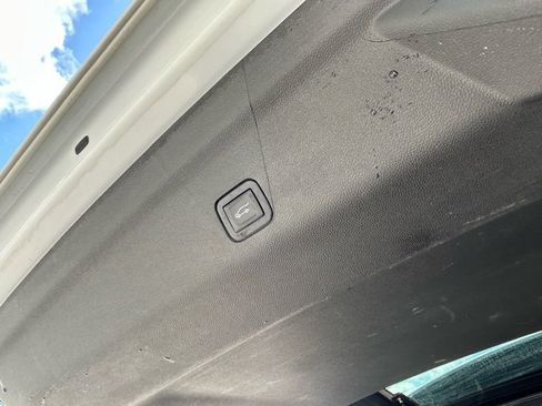 Used 2022 GMC Yukon Denali image 53