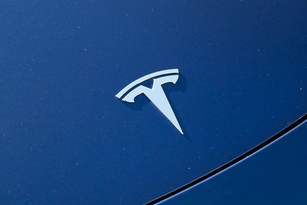 Used 2024 Tesla Model Y Long Range AWD/4WD image 36
