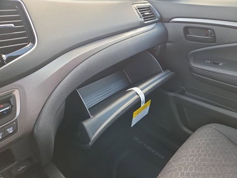 New 2025 Honda Ridgeline Sport image 29