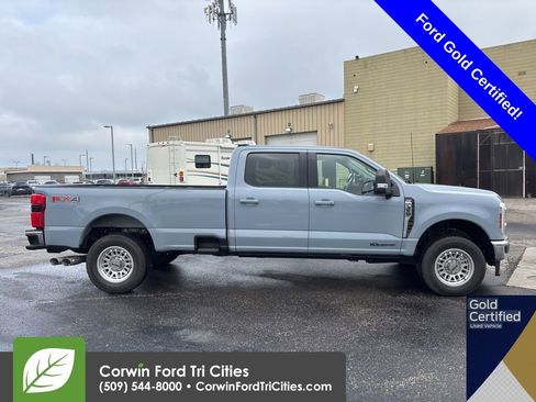Used 2024 Ford F350 Lariat w/ FX4 Off-Road Package image 7