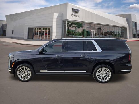 New 2026 Cadillac Escalade ESV Luxury w/ LPO, Floor Liner Package AWD/4WD image 3