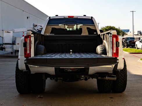 Used 2026 Ford F350 Lariat w/ Lariat Ultimate Package AWD/4WD image 7