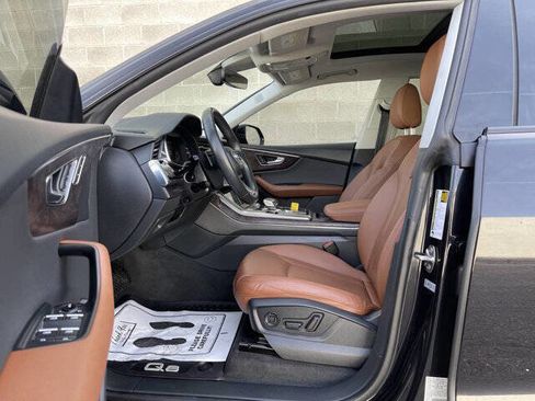 Used 2020 Audi Q8 Premium Plus w/ Premium Plus Package AWD/4WD image 12