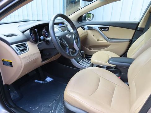 Used 2013 Hyundai Elantra Limited w/ Technology Pkg FWD image 16