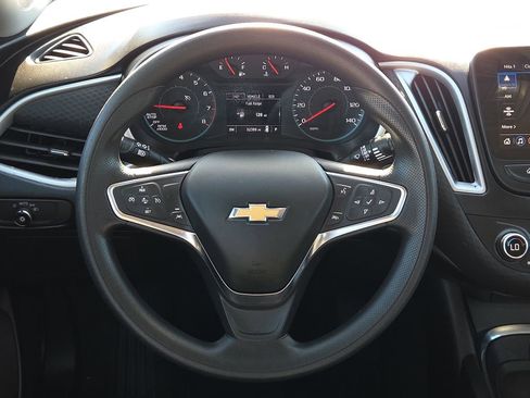 Used 2024 Chevrolet Malibu LT FWD image 15