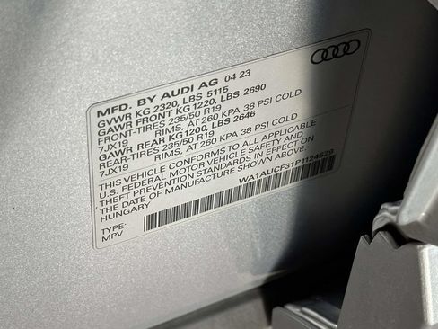 Used 2023 Audi Q3 2.0T Premium w/ Convenience Package AWD/4WD image 23