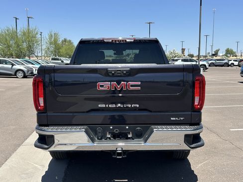 Certified 2025 GMC Sierra 1500 SLT AWD/4WD image 4