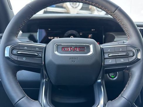 Used 2026 GMC Acadia AT4 AWD/4WD image 24