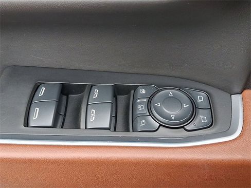 Used 2024 GMC Sierra 2500 Denali Ultimate w/ Snow Plow Prep/Camper Package image 22