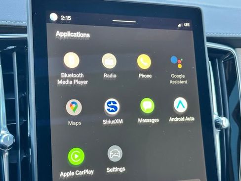 New 2026 Volvo XC90 B6 Plus w/ Protection Package Premier image 16